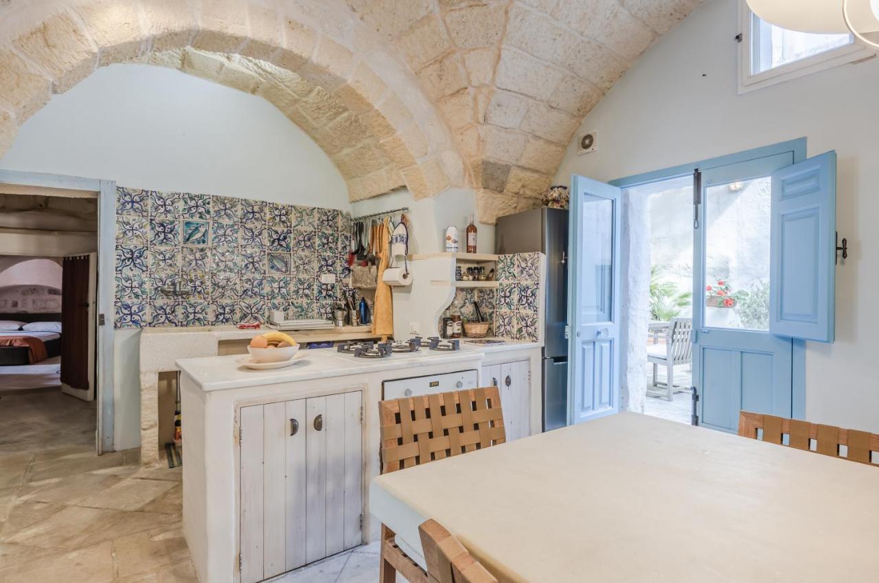 Casa Dei 5 Camini With Terrace Apartment Ortelle Bagian luar foto